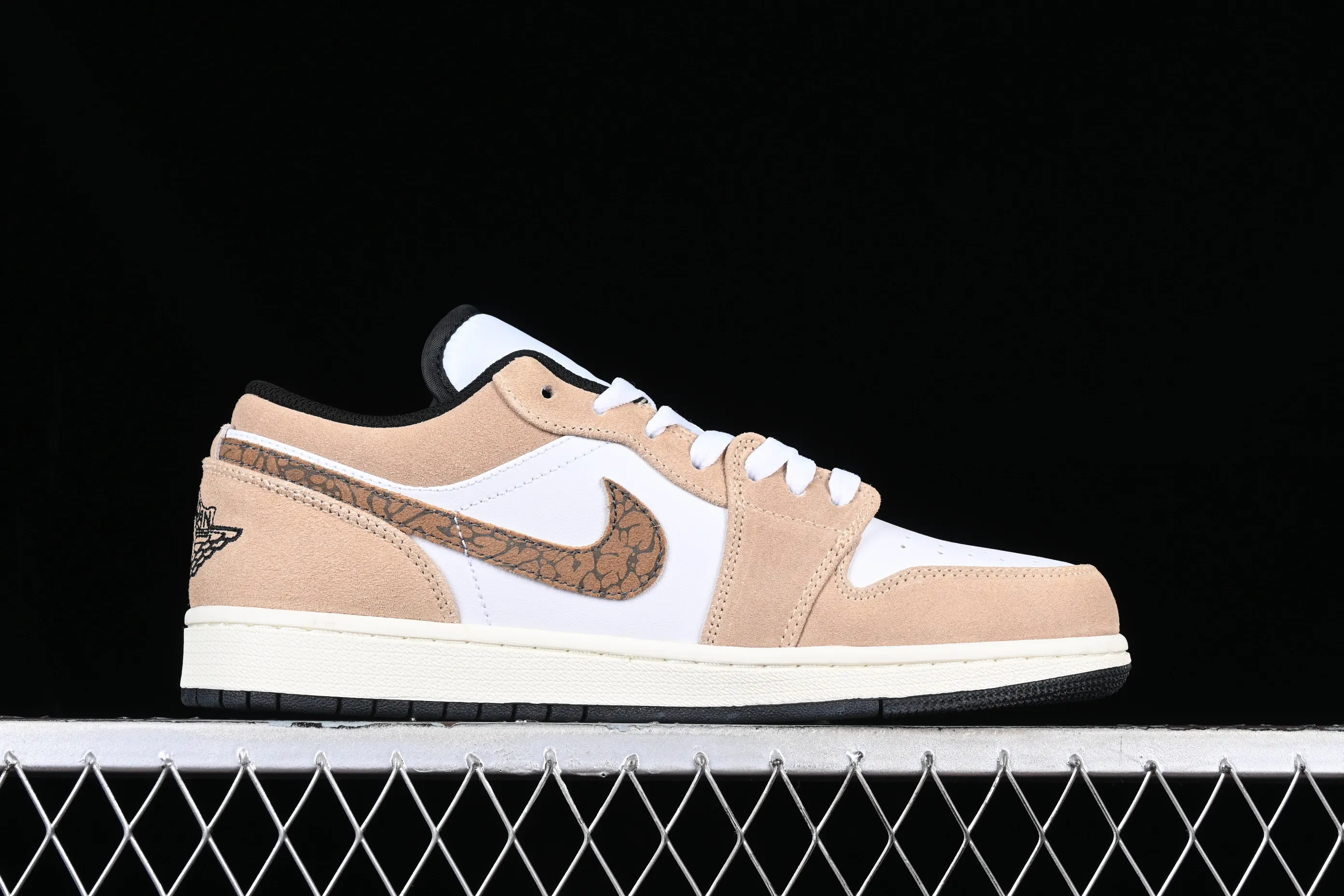 All categories Air Jordan Jordan series basketball shoes Air Jordan 1 Low Air Jordan 1 Low AJ1 Joe 1 white and yellow burst pattern low-top cultural casual sneakers DZ4130-201